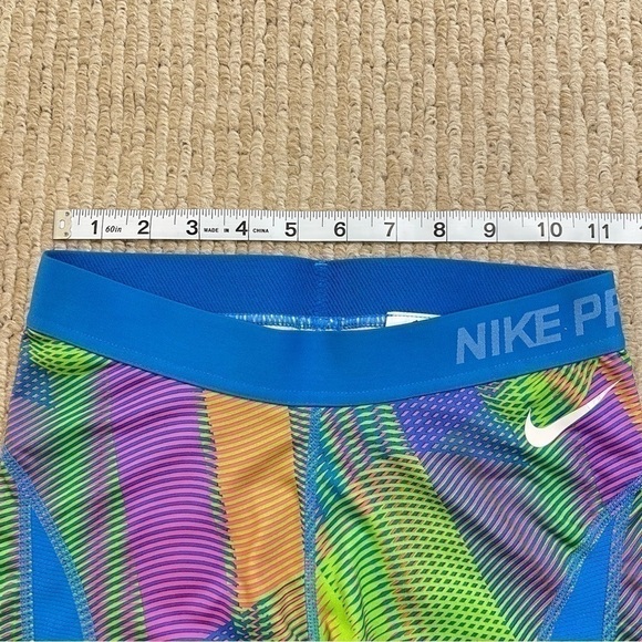Nike Colorful Printed Dri-Fit Pull-On Shorts Size Small Women - Picture 9 of 11